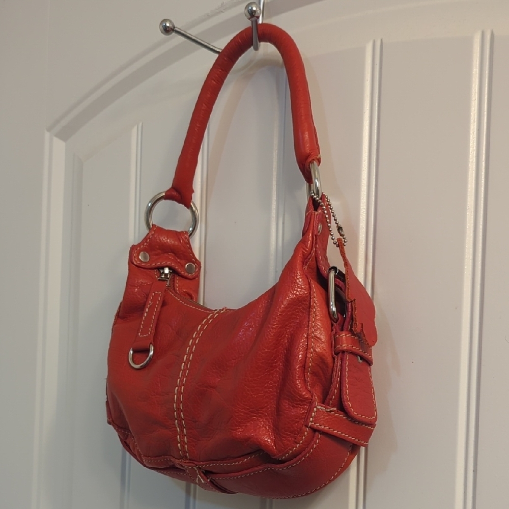 Red Leather Women's Bag - Picture 2 of 9